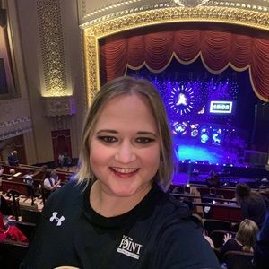 Meet your Posher, Kendra